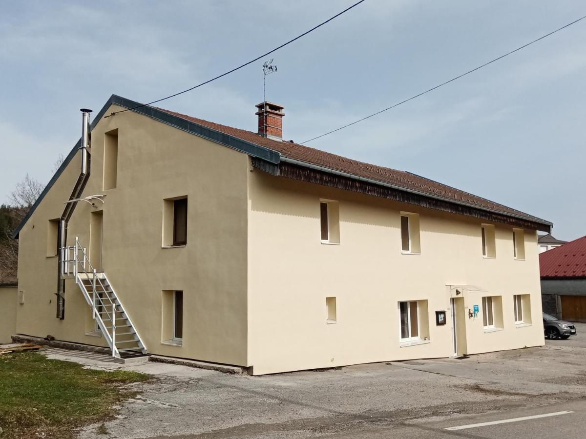 Chaux-des-Pres Les P'Tites Pistes Bed & Breakfast エクステリア 写真
