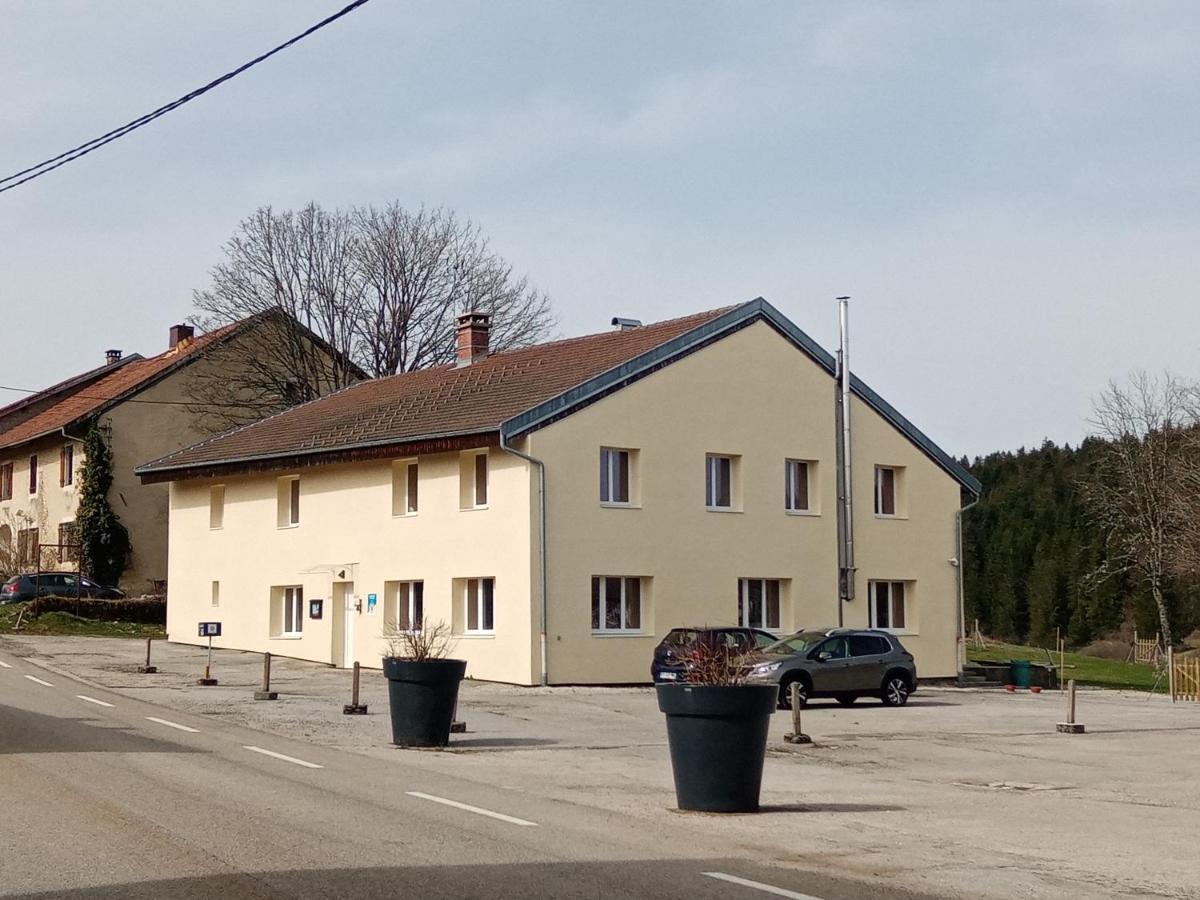 Chaux-des-Pres Les P'Tites Pistes Bed & Breakfast エクステリア 写真